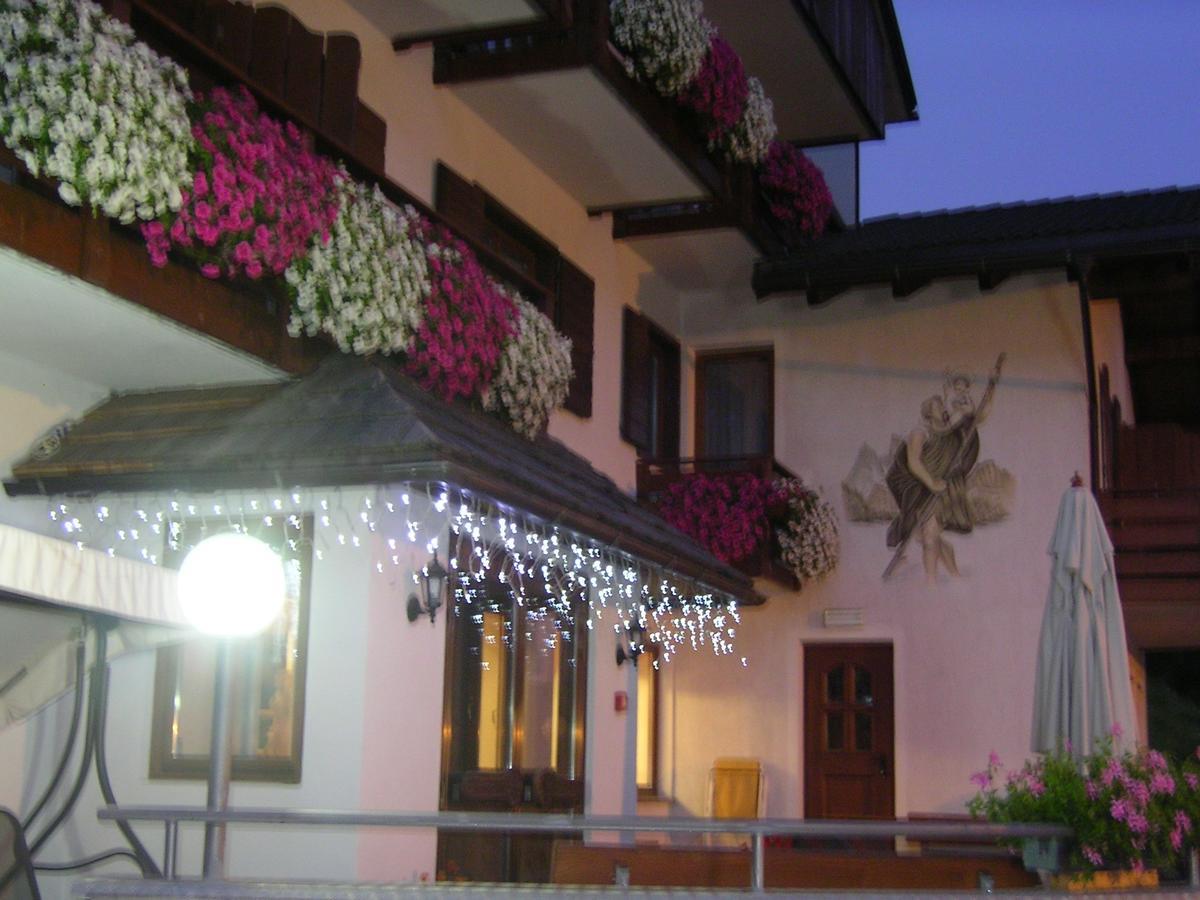 Hotel Garni Royal أرابّا المظهر الخارجي الصورة