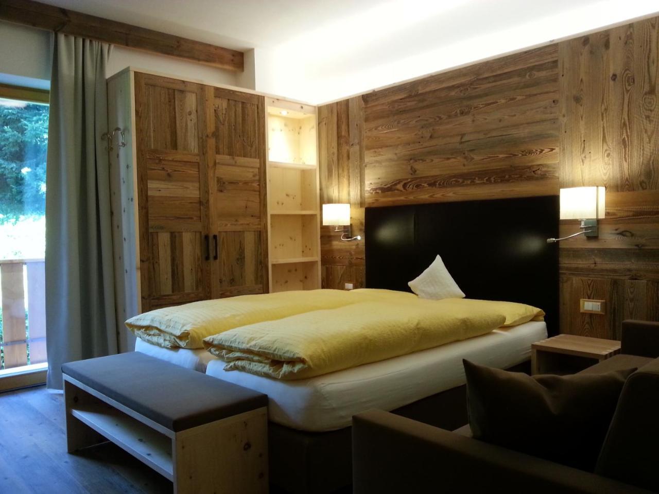Hotel Garni Royal أرابّا المظهر الخارجي الصورة